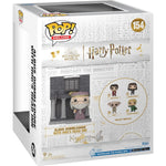 Funko POP Deluxe Dumbledore Hog's Head 154 - widok z tyłu - pub Aberforth Hogsmeade diorama HP