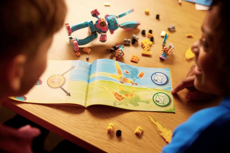 LEGO DREAMZZZ DUŻY ZESTAW KLOCKÓW IZZIE  - widok 8 opakowania szczegoly zabawka kolekcja