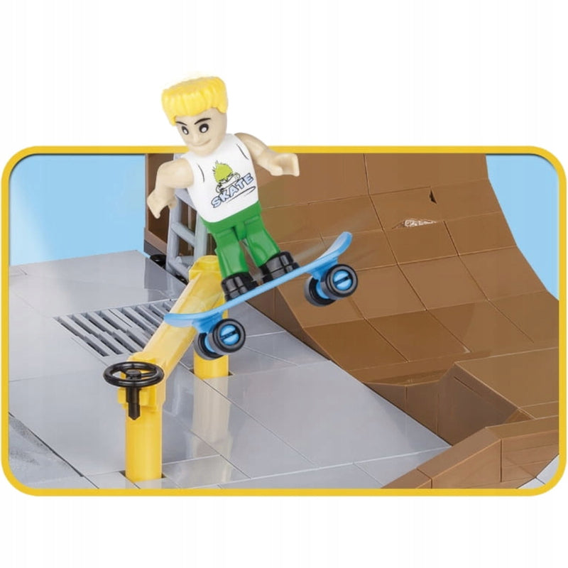 COBI ACTION TOWN CRAZY SZALONY SKATEPARK - widok 4 opakowania szczegoly zabawka kolekcja